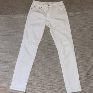 American Eagle Skinny White Jeans